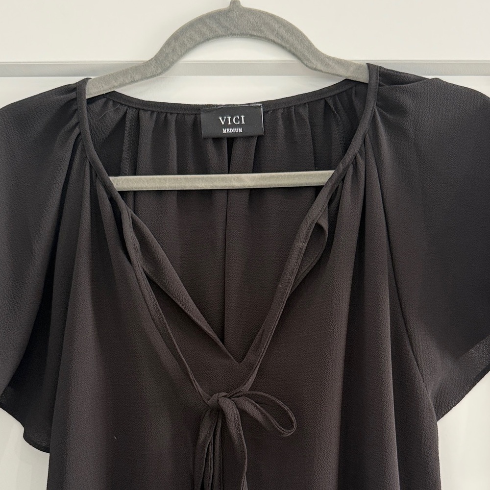 Vici Elegant Black Tie-Front Blouse​​ - Picture 2 of 2